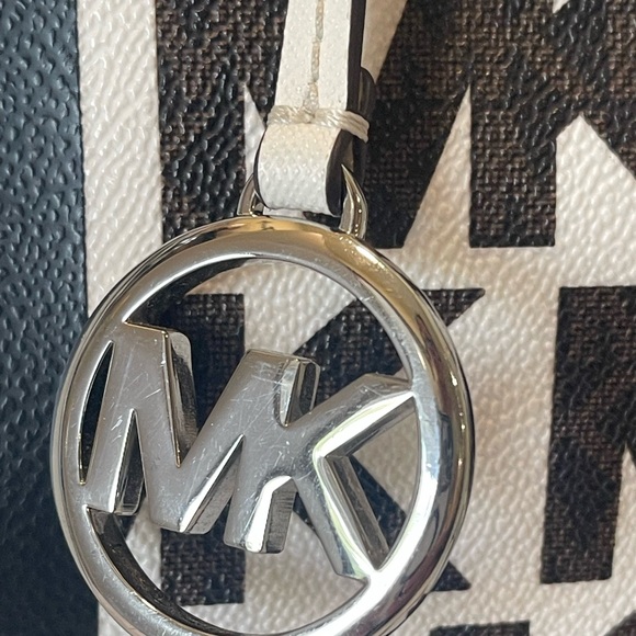 Michael Kors Black and White Tote Bag - Picture 2 of 8